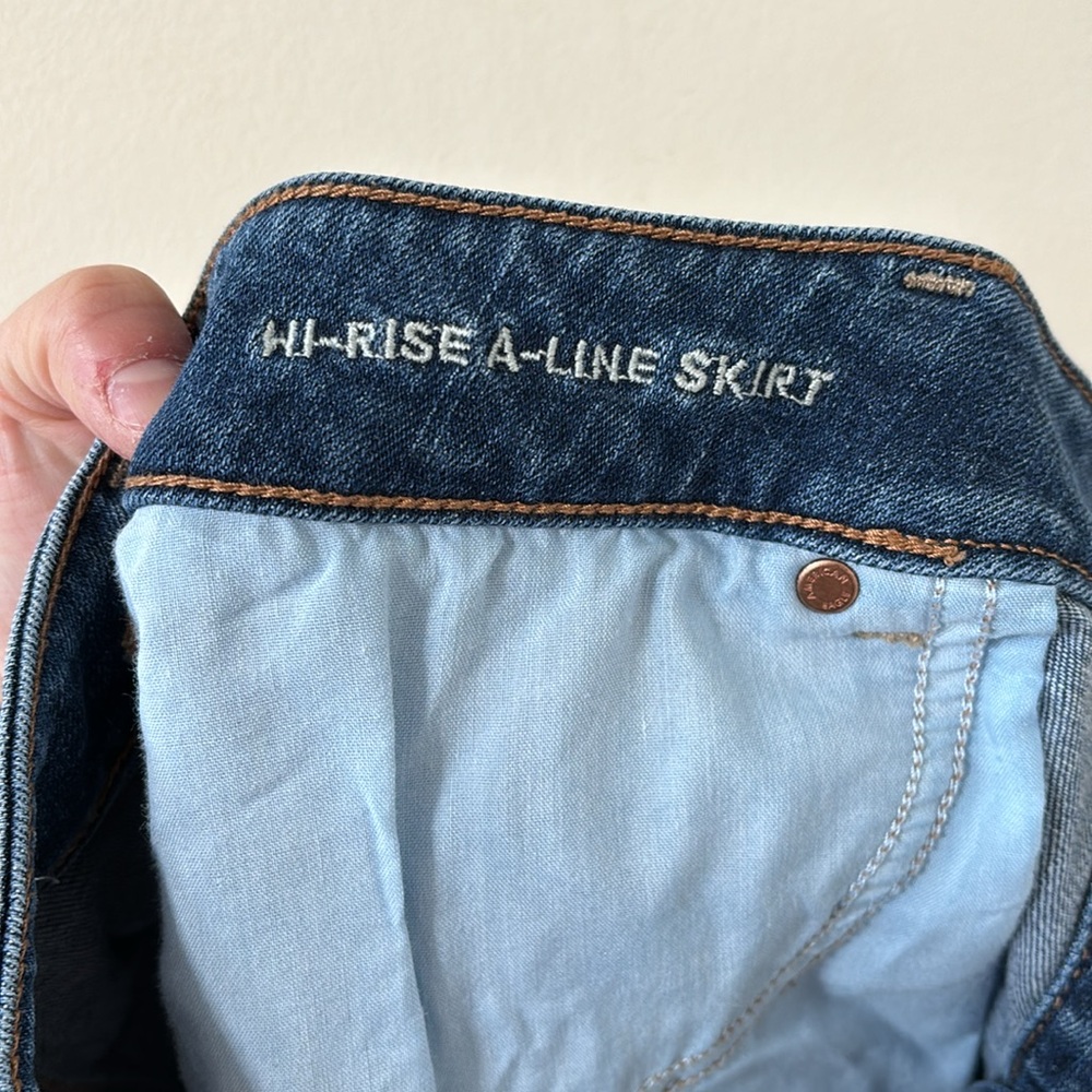 American Eagle Hi-Rise A-Line Denim Button-Front Denim Mini Skirt Size 12 - Picture 7 of 8